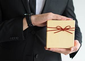 How does Corporate Gifting Result in Increased Happiness & Productivity?