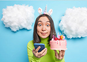 How To Place An Order For a Live Birthday Wish Online?