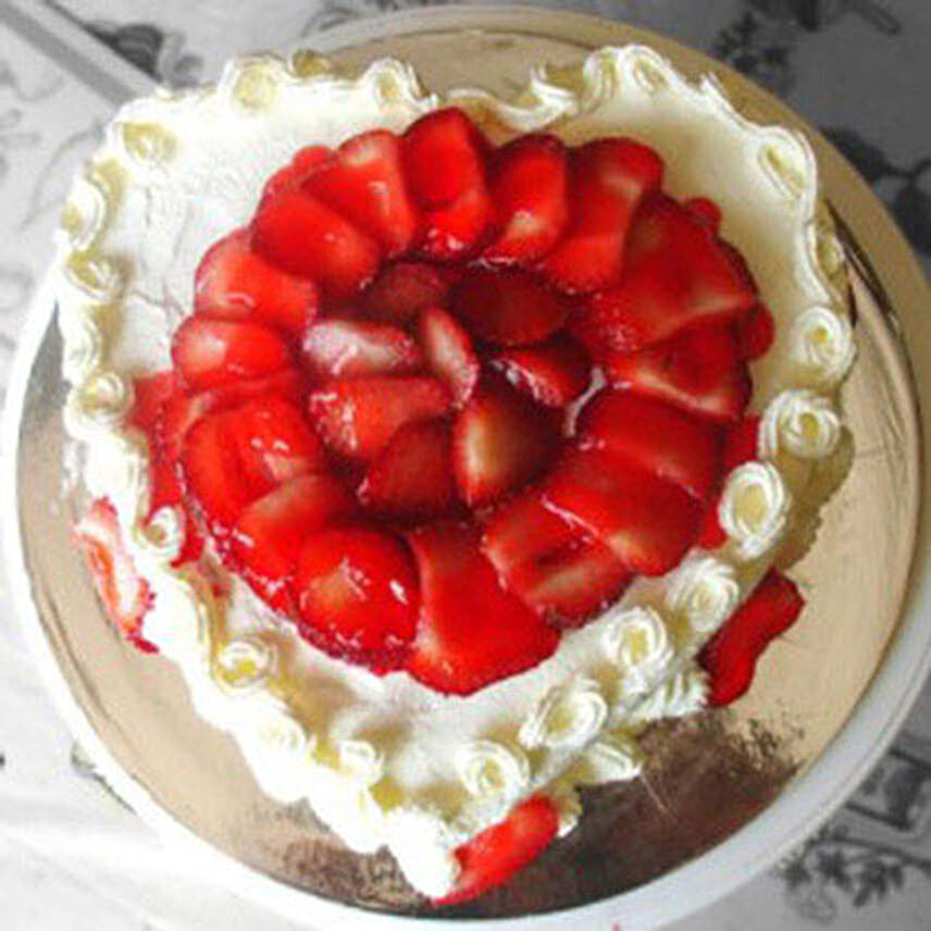 Eggless Heartshaped Strawberry Cake