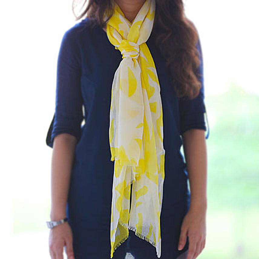 Classic Yellow n White Stole