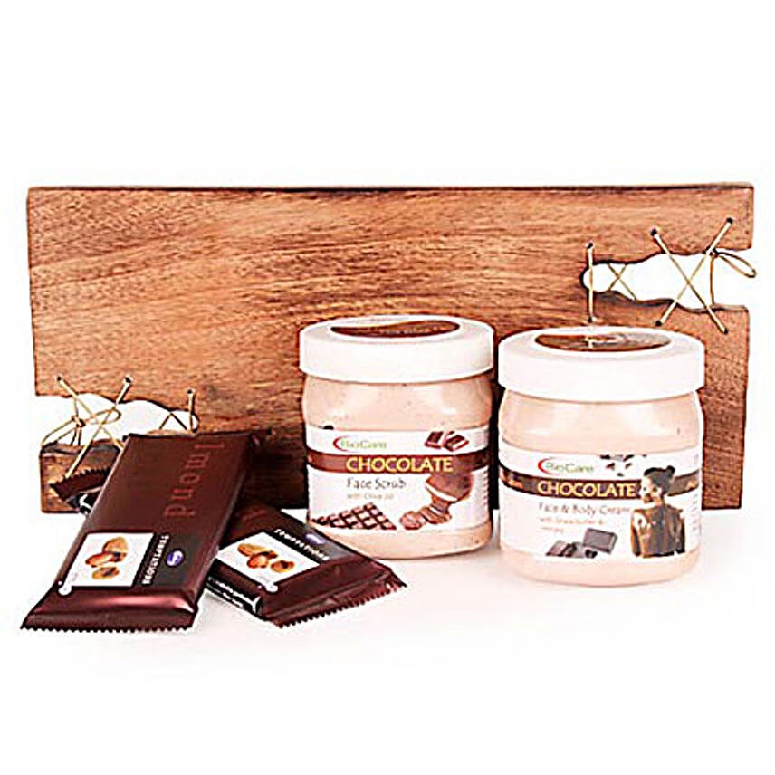 Pampering With Chocolate Spa Hamper