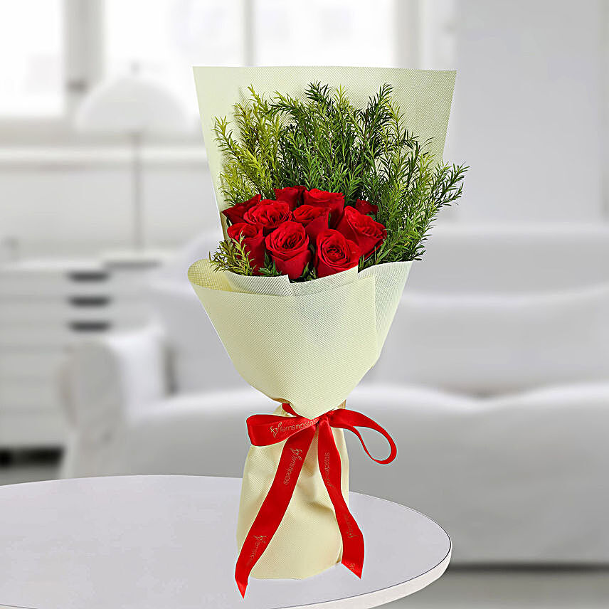Luxurious Red Roses Bunch