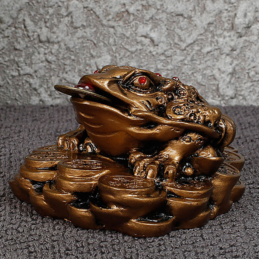 The Three Legged Money Toad Feng Shui Statue
