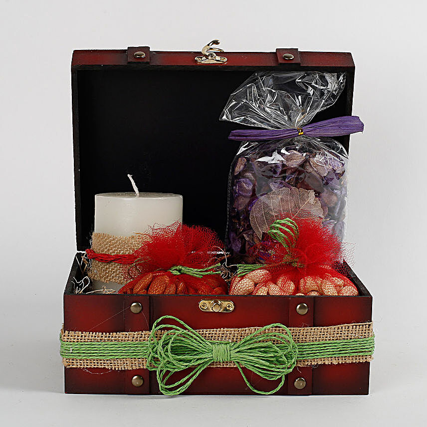 Box of Candles With Dry Fruits & Potpourri