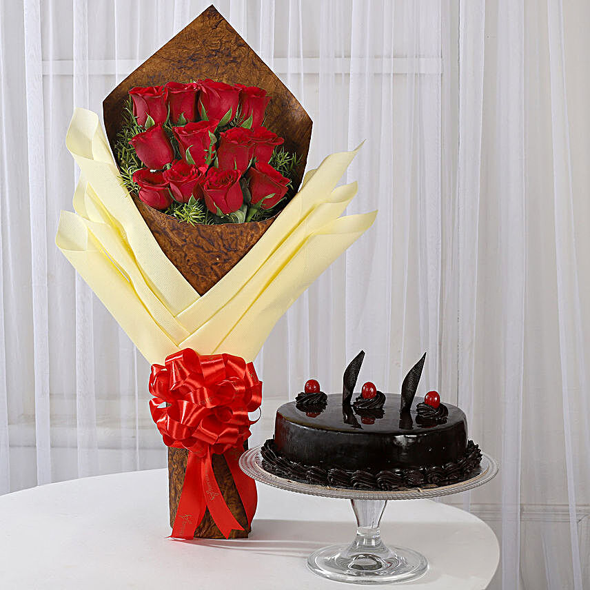 Bouquet of 12 Red Roses & Truffle Cake