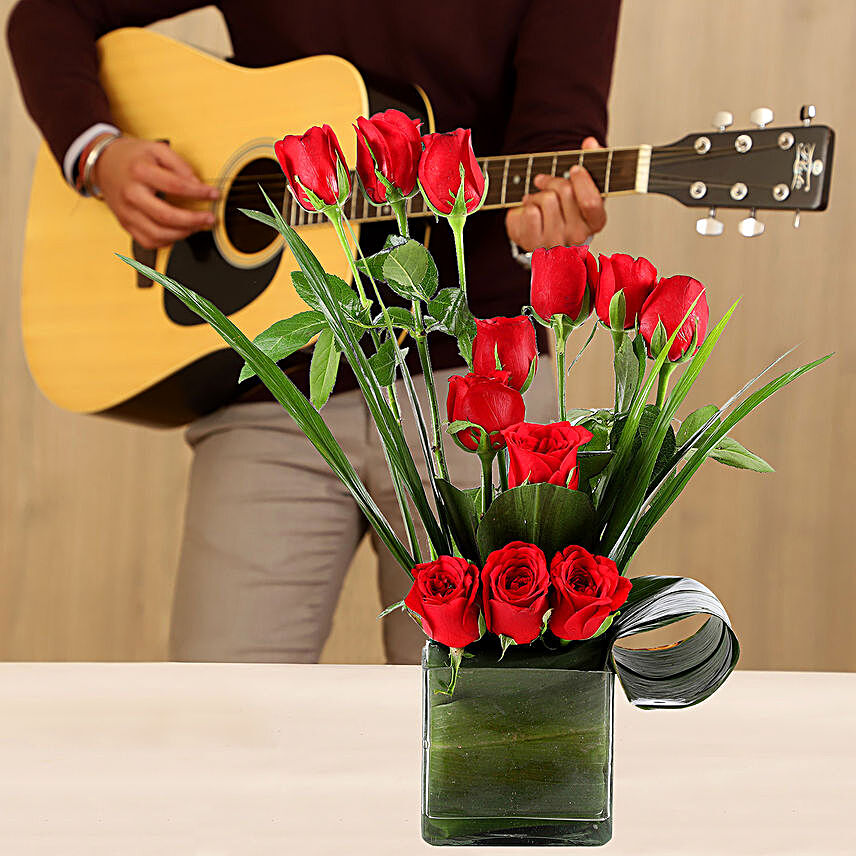 12 Red Roses Vases Melodious Combo 10 to 15 Min