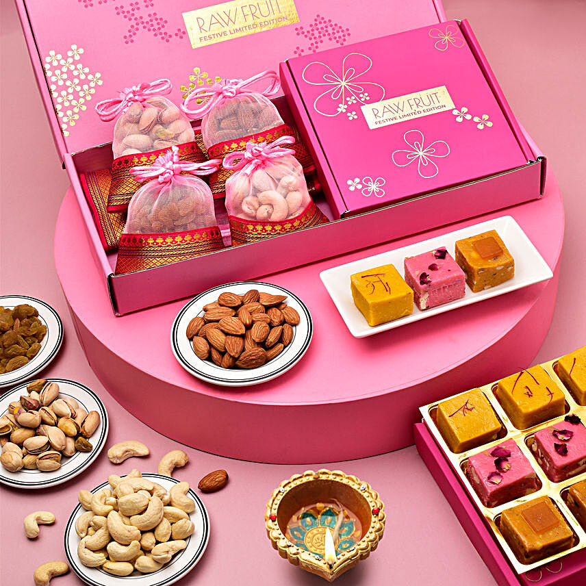 Sweets & Dry Fruits Diwali Gifts Set