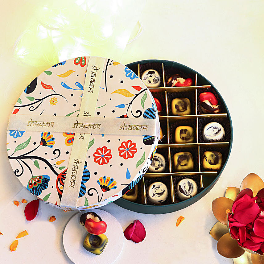 Shakkar Shakkr Chocolate Box Love