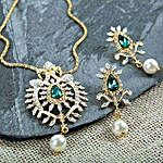 A Touch Of Green Pendant Set