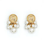 Elegant Pearly Earrings