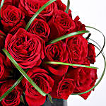 Romantic Red Roses Black Box