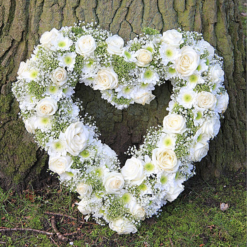 Heart Shaped White Wreath